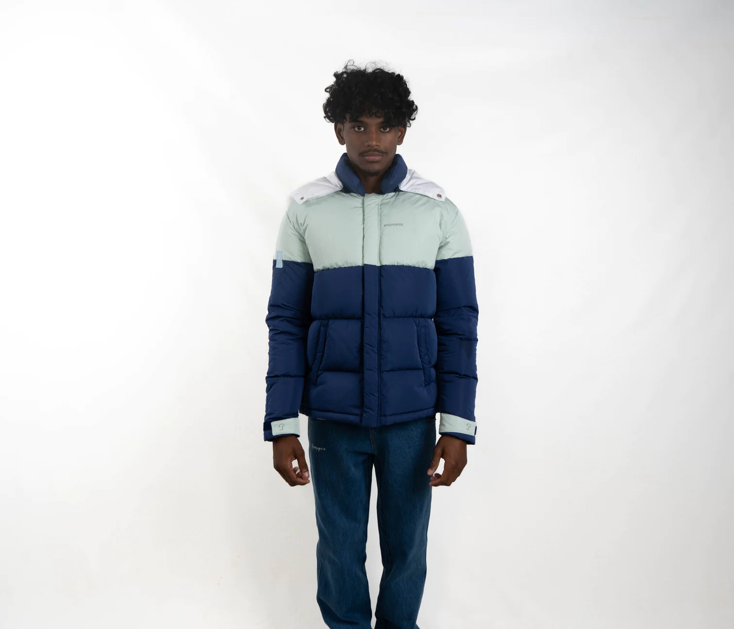 Apodyopsis Blue & White Puffer Jacket