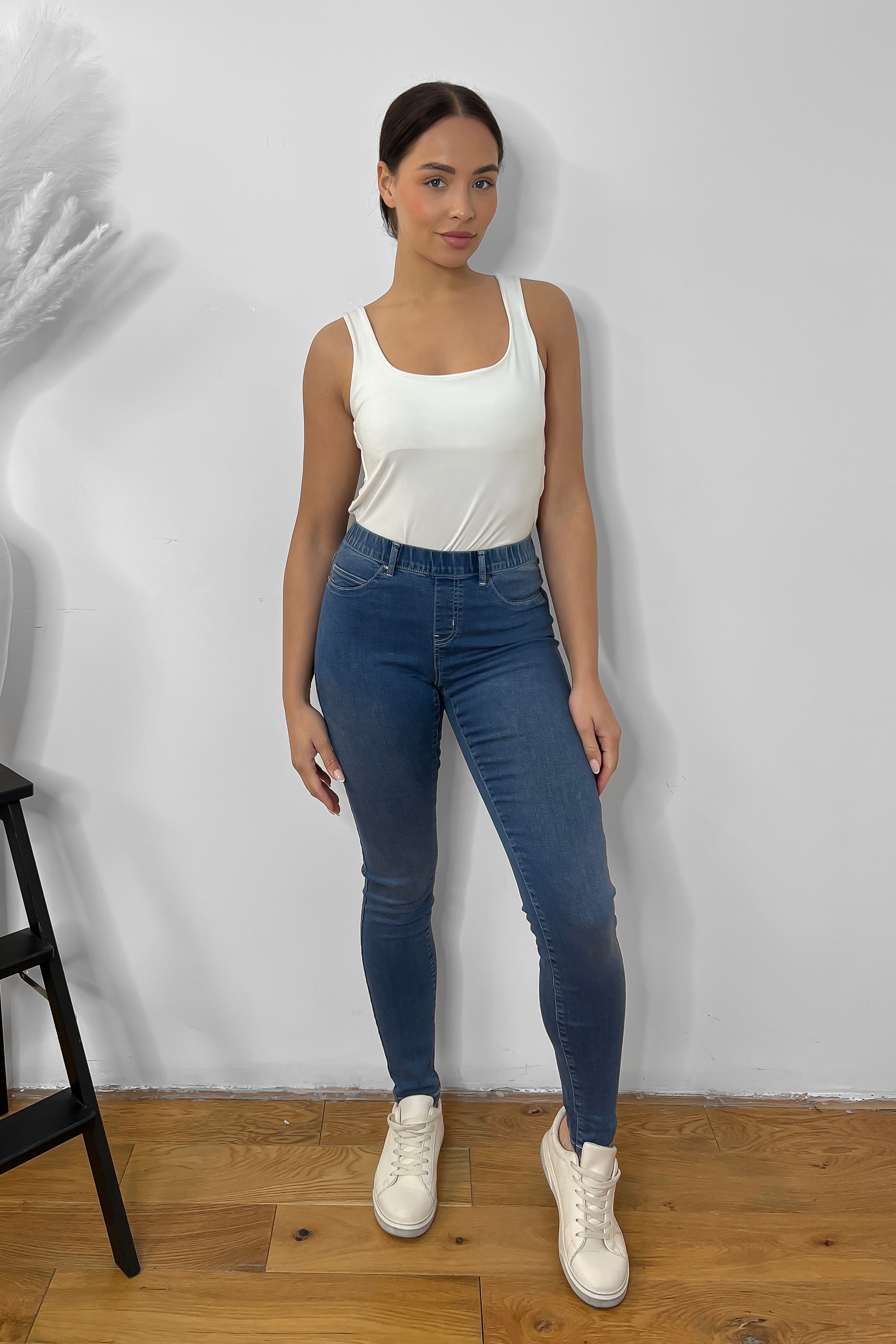 Elastic Waist Skinny Thick Denim Jeggings