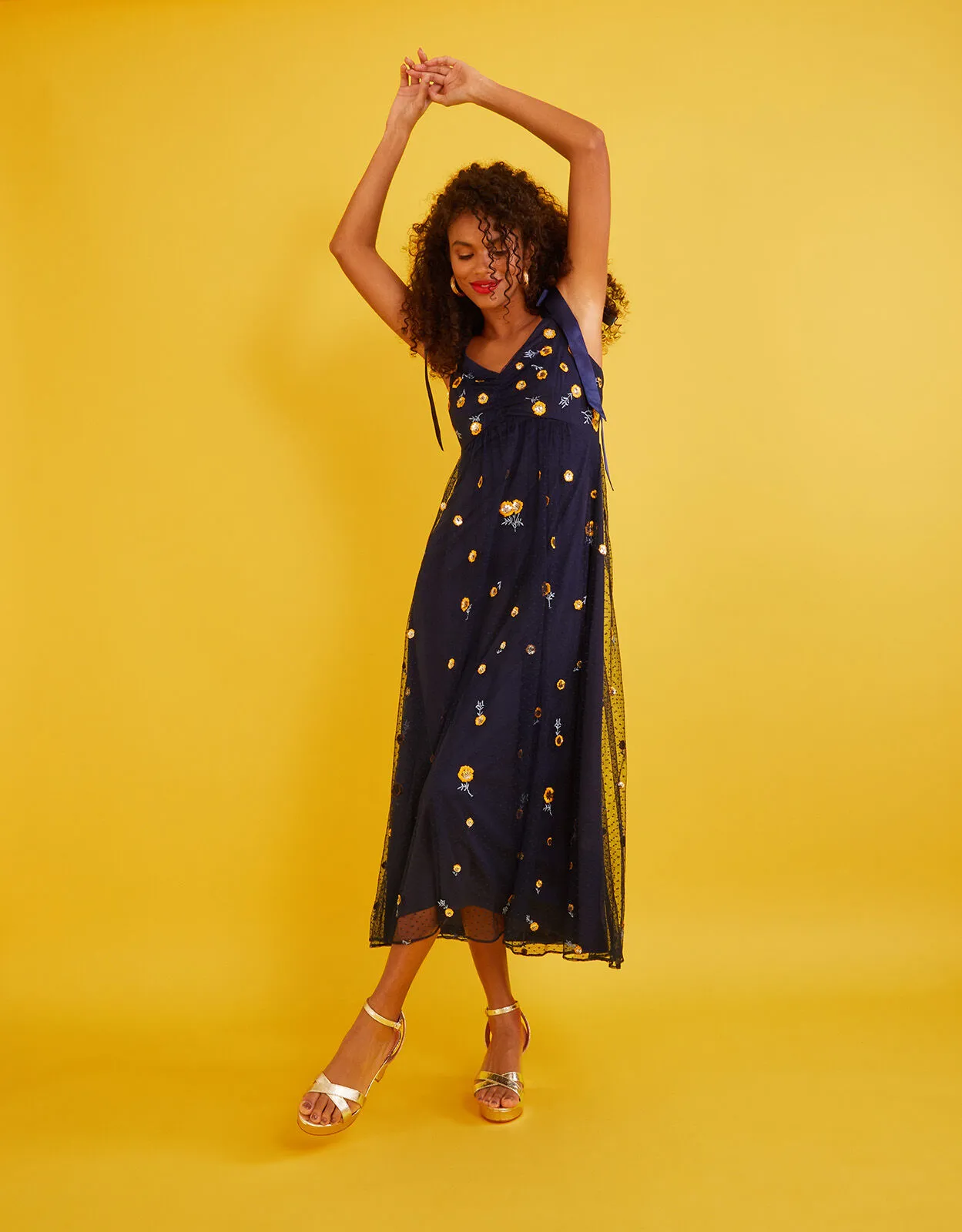 Marisa Embroidered Midi Dress Blue