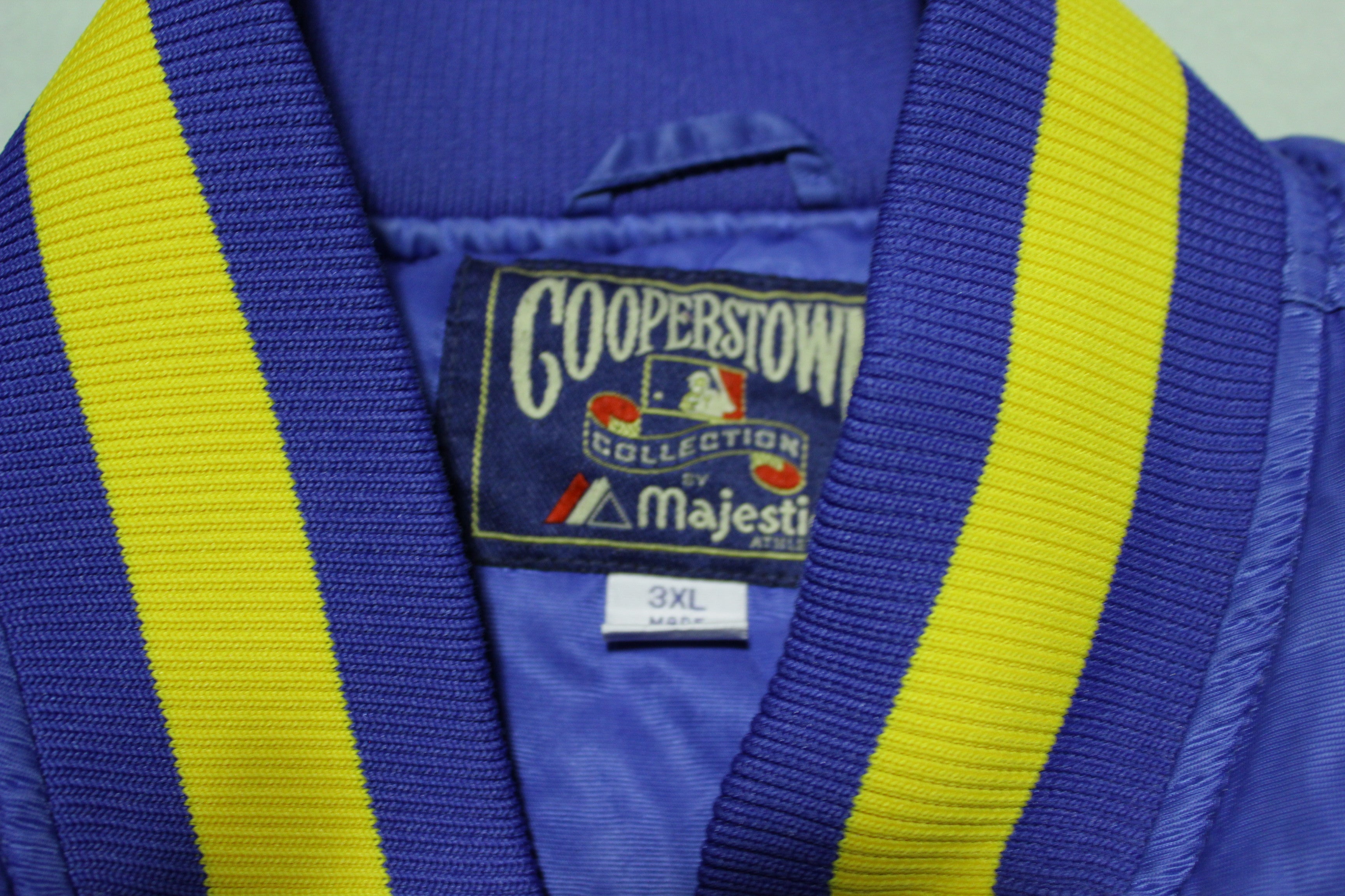 Milwaukee Brewers Vintage 90's Cooperstown Majestic Satin Baseball Team Coach Jacket