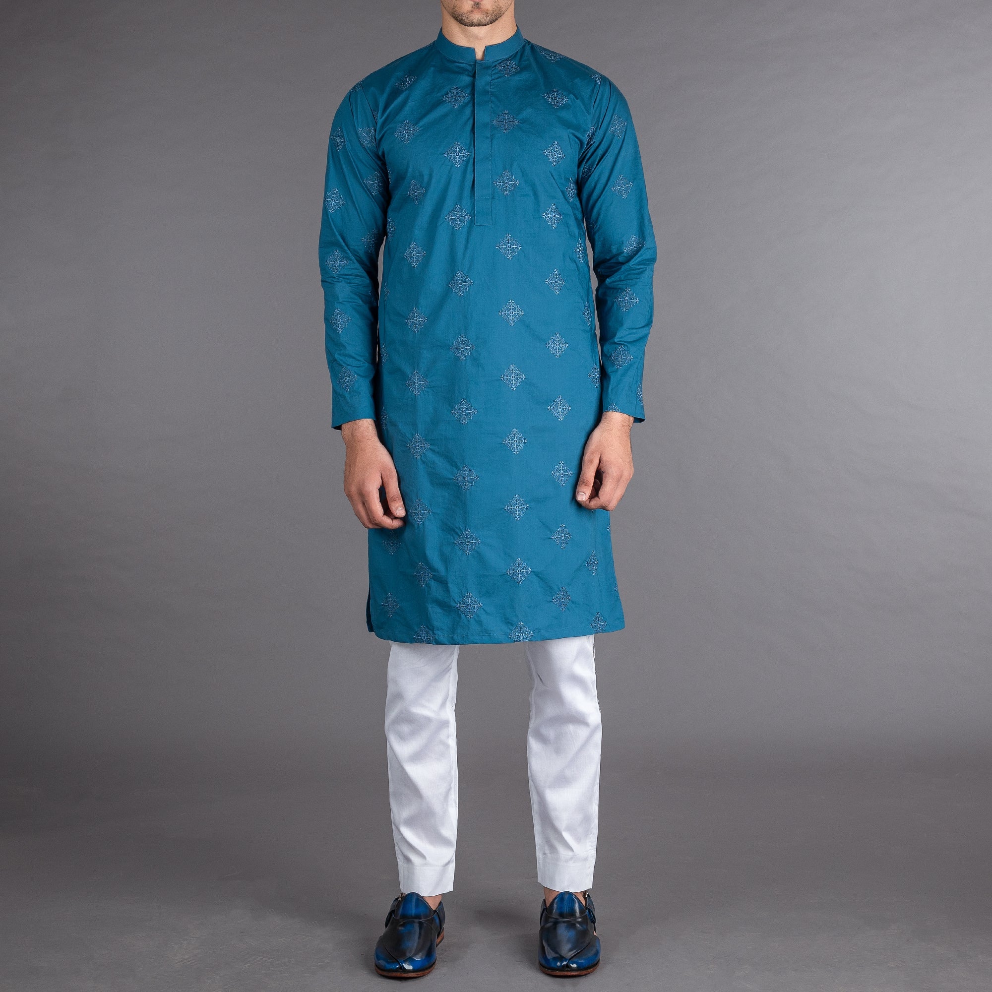 Riwaaj - Blue Embroidered Kurta